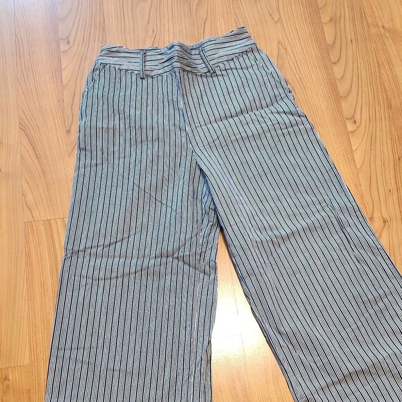 A New Day Striped Wide Leg Pants || EUC || Med - Picture 3 of 14